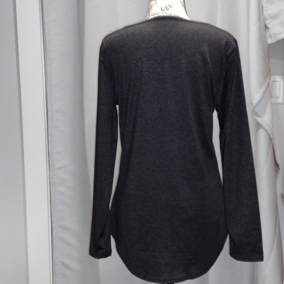 Top - Picture 2 of 2